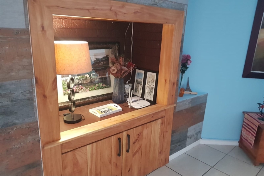 To Let 1 Bedroom Property for Rent in Country Club Western Cape